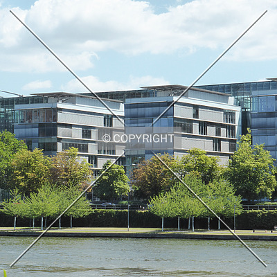 Allianz-Kai by Nephilim