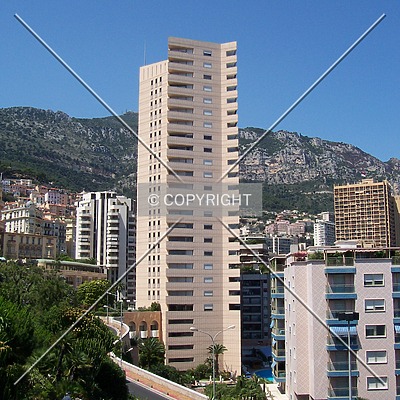 Le Mirabeau by Florian Barbier