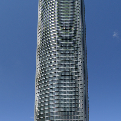 Torre Sacyr Vallehermoso by Cesar Serrano