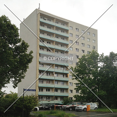 Ernst-Schneller-Straße 1 by Nephilim