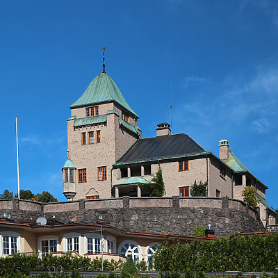 Villa Borgen by Kjetil Balog