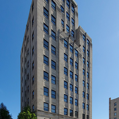 Chase Bank Building by Ryan Hildebrand