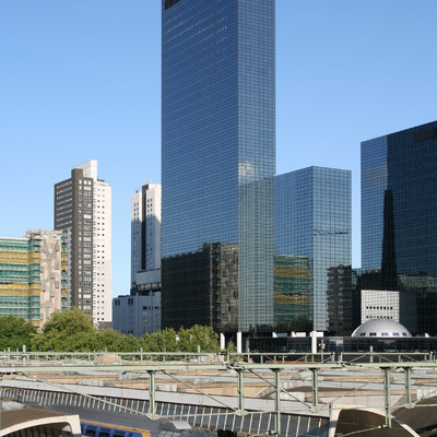 Gebouw Delftse Poort 1 by Michiel van Dijk