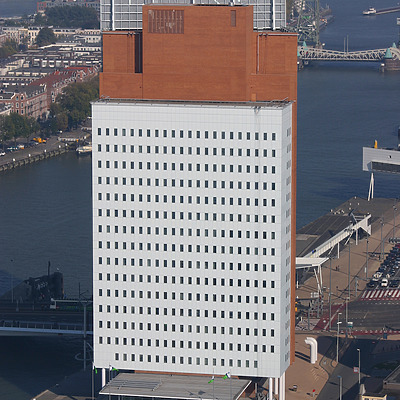 Toren op Zuid by Michiel van Dijk