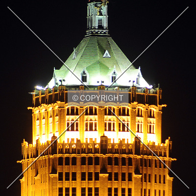 Tower Life Building by Jorge Molina
