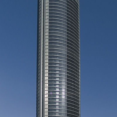 Torre Sacyr Vallehermoso by Cesar Serrano