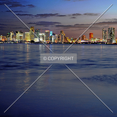 Southeast Financial Center by Jorge Molina