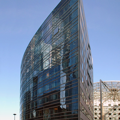 Espace 21 by John Bek