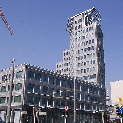 Mannheimer Versicherung by Daniel Kieckhefer