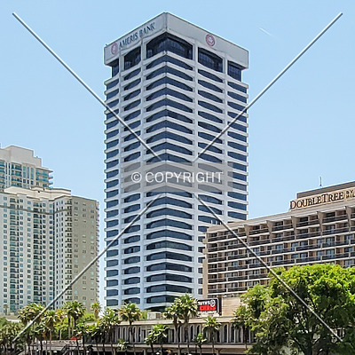 Riverplace Tower by Ryan Hildebrand