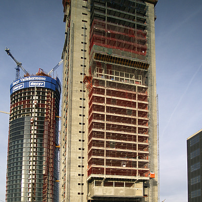 Torre Caja Madrid by Cesar Serrano