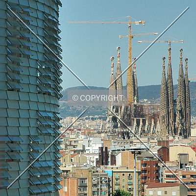 Torre Agbar by David Guija