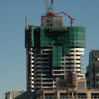 Meriton Tower by John Bek