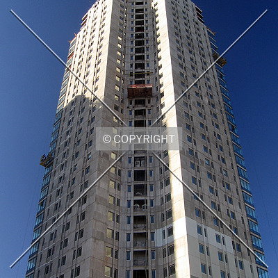 Torre Renoir 1 by Maximiliano Buono