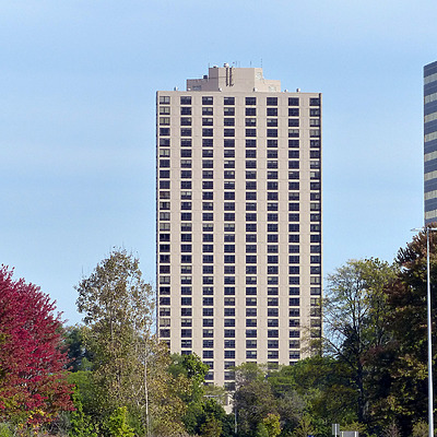 5000 Town Center by Nate Lindsey