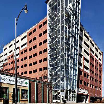 500 East Walnut Street by Ryan Hildebrand