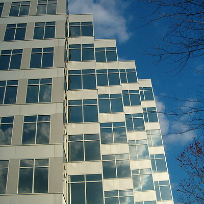 100 Hartsfield Centre by Rodney Gunn