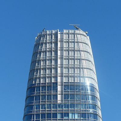 Salesforce Tower by Nate Lindsey