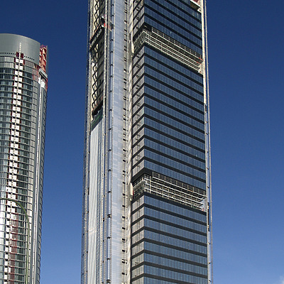 Torre Caja Madrid by Cesar Serrano
