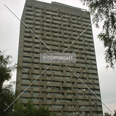 Julius-Brecht-Straße 3 by Nephilim