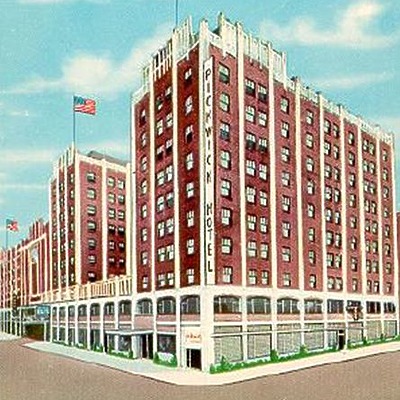 East 9 at Pickwick Plaza by Allis Press