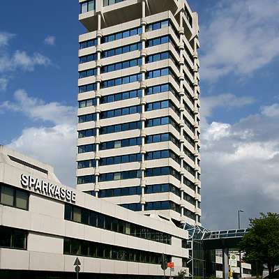 Stadtsparkasse Wuppertal by Michiel van Dijk