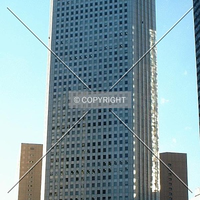 Shinjuku Sumitomo Building by Andrew Stewart