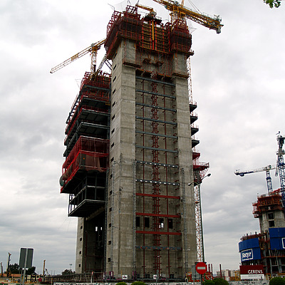 Torre Caja Madrid by Cesar Serrano