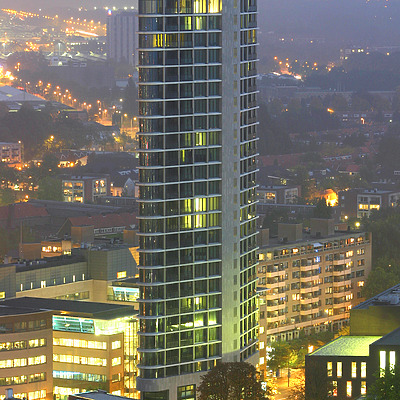 Vesteda Toren by Michiel van Dijk