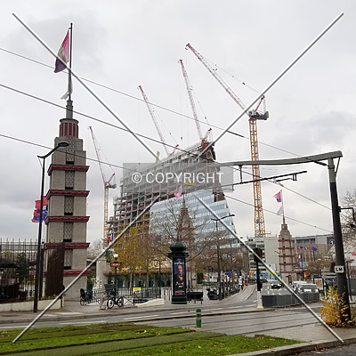 Tour Triangle by Florian Barbier