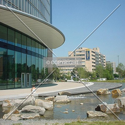 ARAG Tower by Nephilim