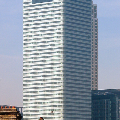 8 Canada Square by Jonathan Smith
