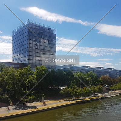 Allianz-Kai by Nephilim