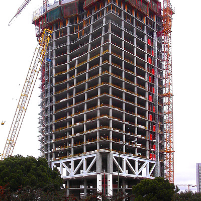 Torre Espacio by Cesar Serrano