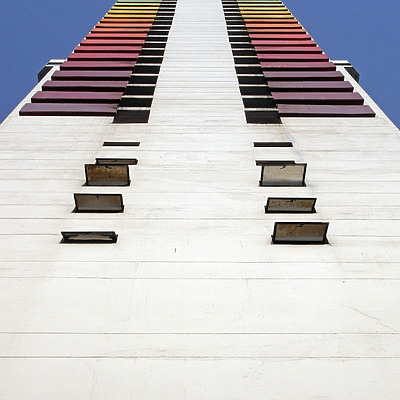 Baiyoke Tower I by Horst Kiechle