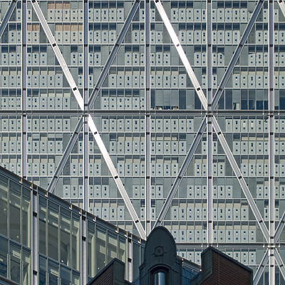 The Broadgate Tower by Cesar Serrano