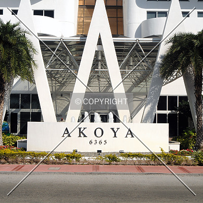Akoya by Jorge Molina
