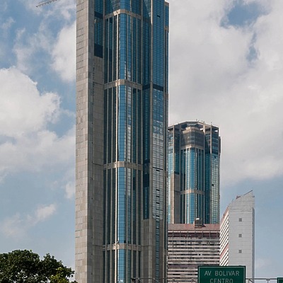 Parque Central Torre Este by Wilfredor