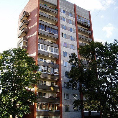 Veca Jurmalas gatve 1b by Laurijs Svirskis