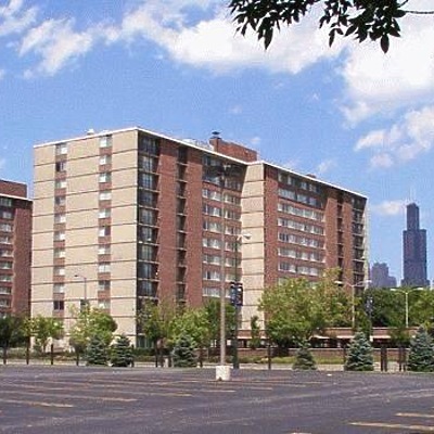 Medical District City Apartments South by Daniel Kieckhefer