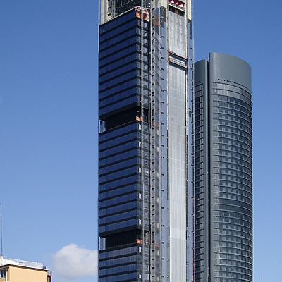 Torre Caja Madrid by Cesar Serrano