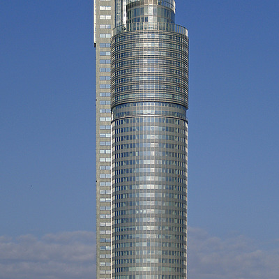 Millennium Tower by Cesar Serrano