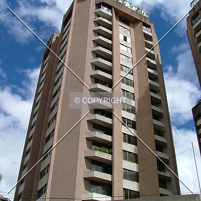 Torres Almagro Torre A by Rodrigo Salas