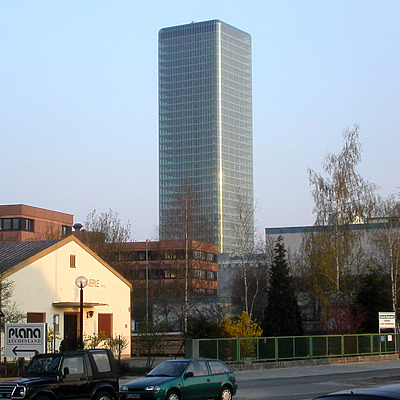 Hochhaus Uptown München by Cesar Serrano