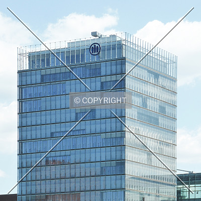 Allianz-Kai by Nephilim