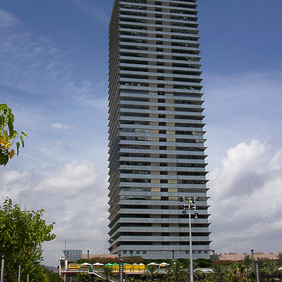 Torre Mapfre by Cesar Serrano