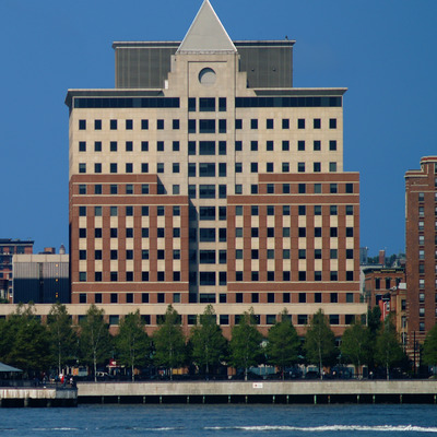 Waterfront Corporate Center 2 by Cesar Serrano