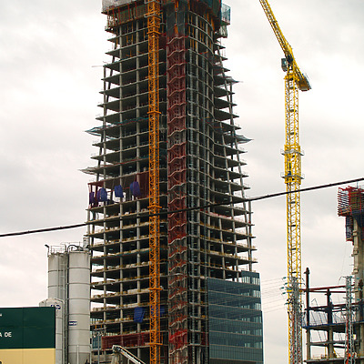 Torre Espacio by Cesar Serrano