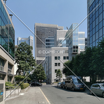Frankfurter Büro Center by Nephilim