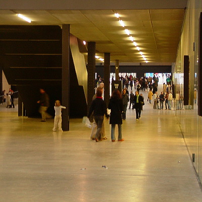 Tate Modern by Pedro Marcelino
